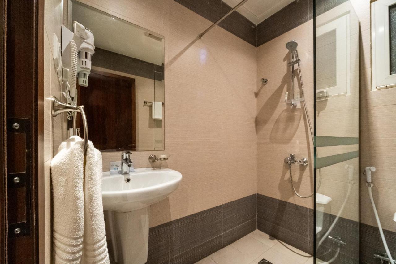 Апартаменты Dyafa Luxury Эль-Хубар Экстерьер фото