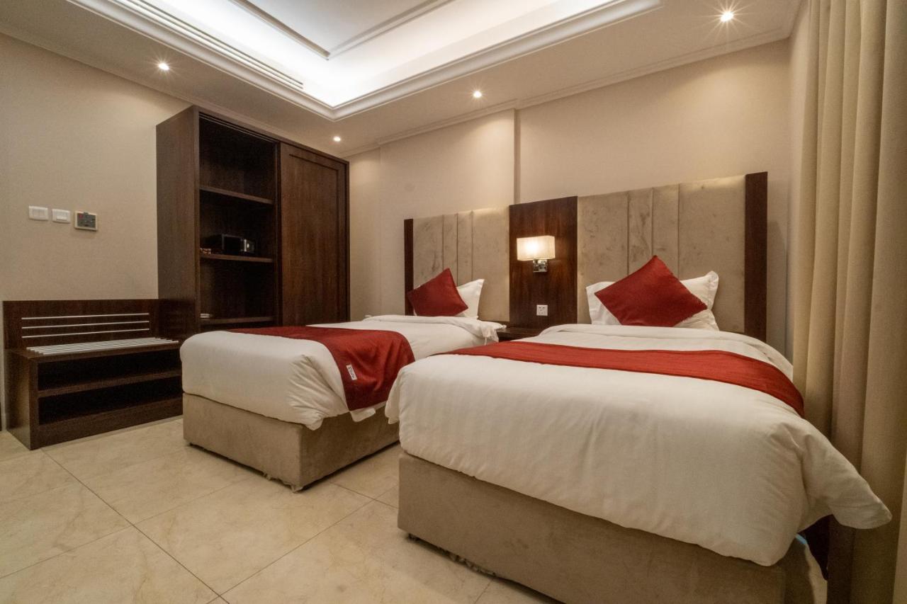 Апартаменты Dyafa Luxury Эль-Хубар Экстерьер фото